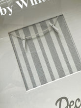 Load image into Gallery viewer, Personalised Baby Scan Photo Frame with Wooden Pegs