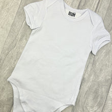 Load image into Gallery viewer, Plain White Short Sleeved Baby Romper Newborn
