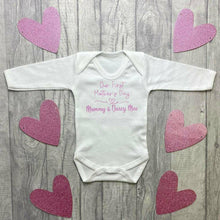 Load image into Gallery viewer, Personalised &#39;Our First Mother&#39;s Day&#39; Girl&#39;s Boy&#39;s White Long Sleeved Romper Newborn
