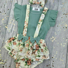 Load image into Gallery viewer, Newborn Baby Girl Boutique Braced Bloomer &amp; T-shirt Set, 3 Piece Set, Floral Print
