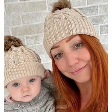 Load image into Gallery viewer, Matching Mummy &amp; Me Hat Set, Mother&#39;s Day Gift, Cream Bobble Hats
