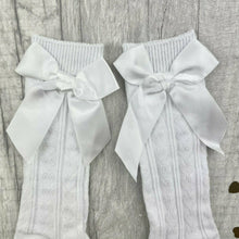 Load image into Gallery viewer, Baby Girls Knee High Socks With Bow, Red, White or Pink, Accessories
